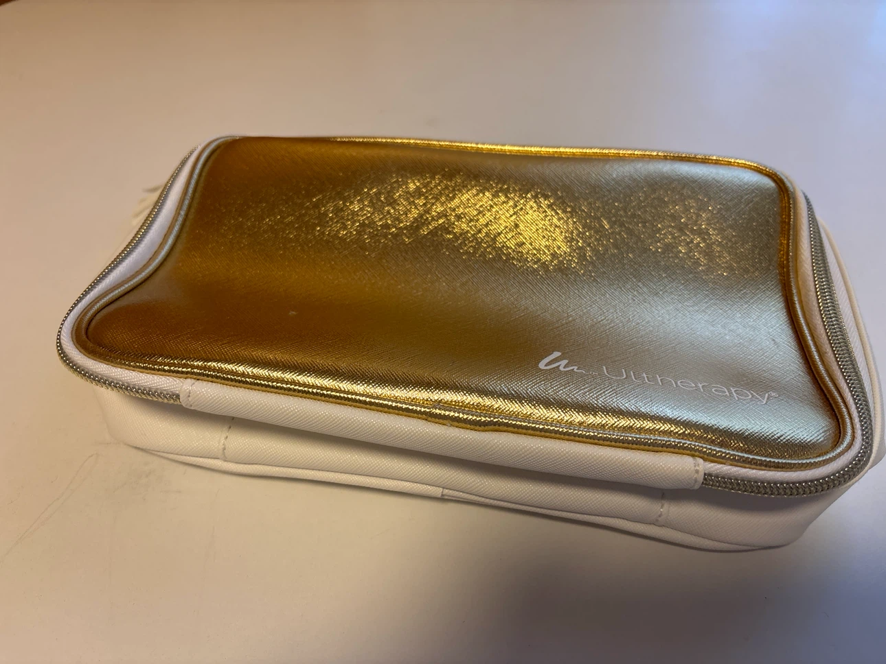 Ultherapy Gold Cosmetic Bag - photo 2