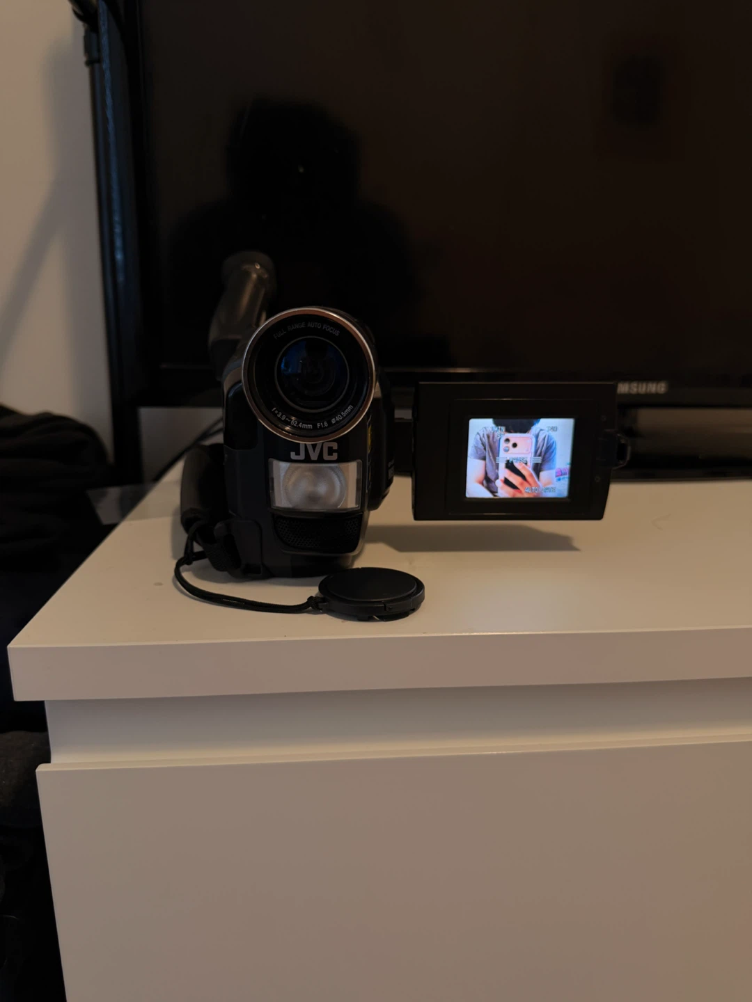 JVC Camcorder - photo 3