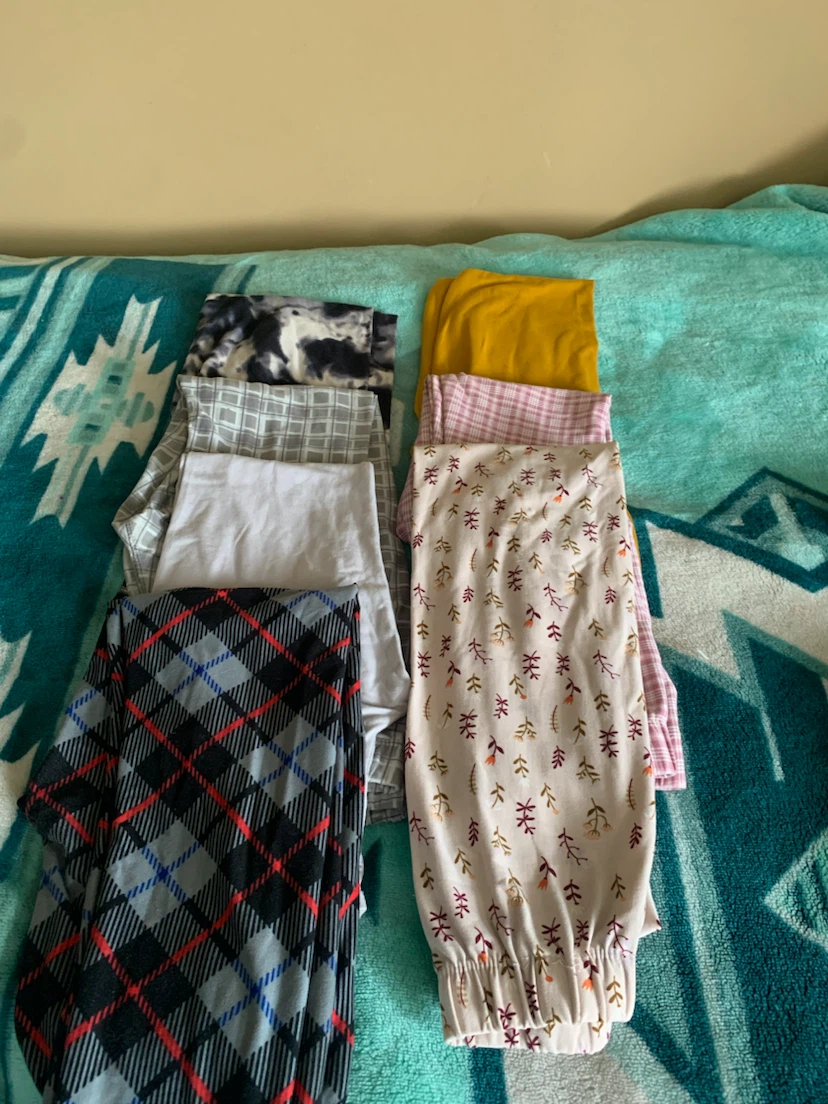 Bundle of various leggings/pyjama pants - photo 3