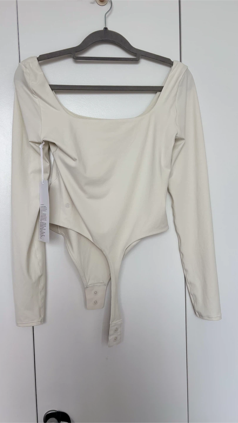 Lululemon Wondermost Longline Bodysuit Cream Size Small - photo 2