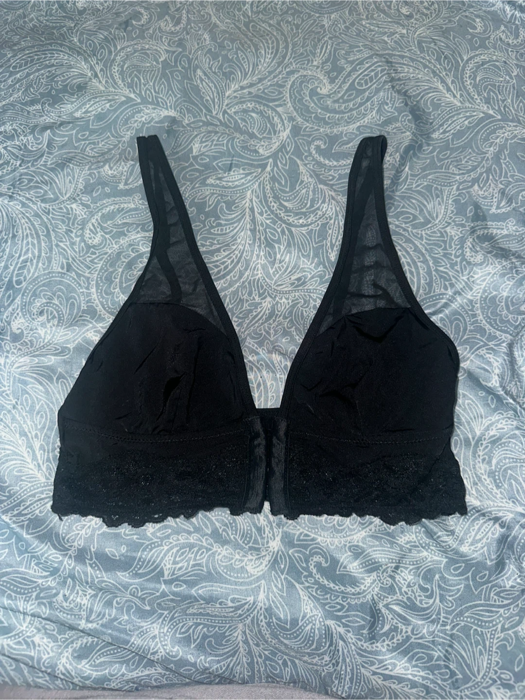 Black Lace Trim Front Closure Bra