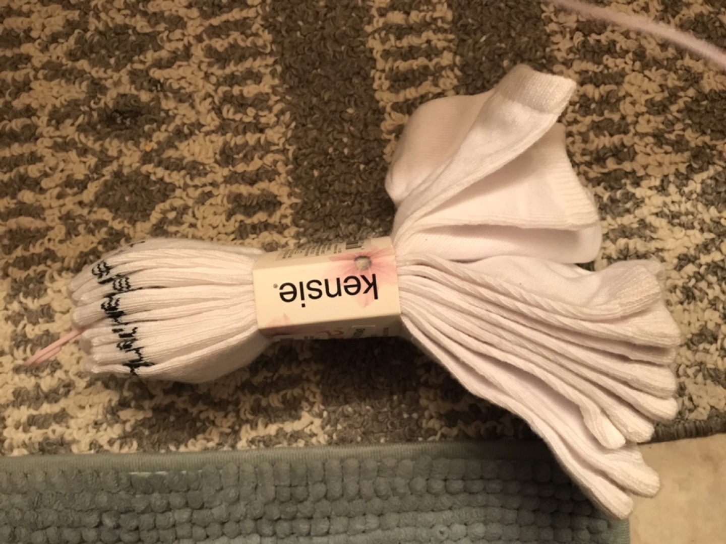 Kensie 6-Pack Quarter Socks - White