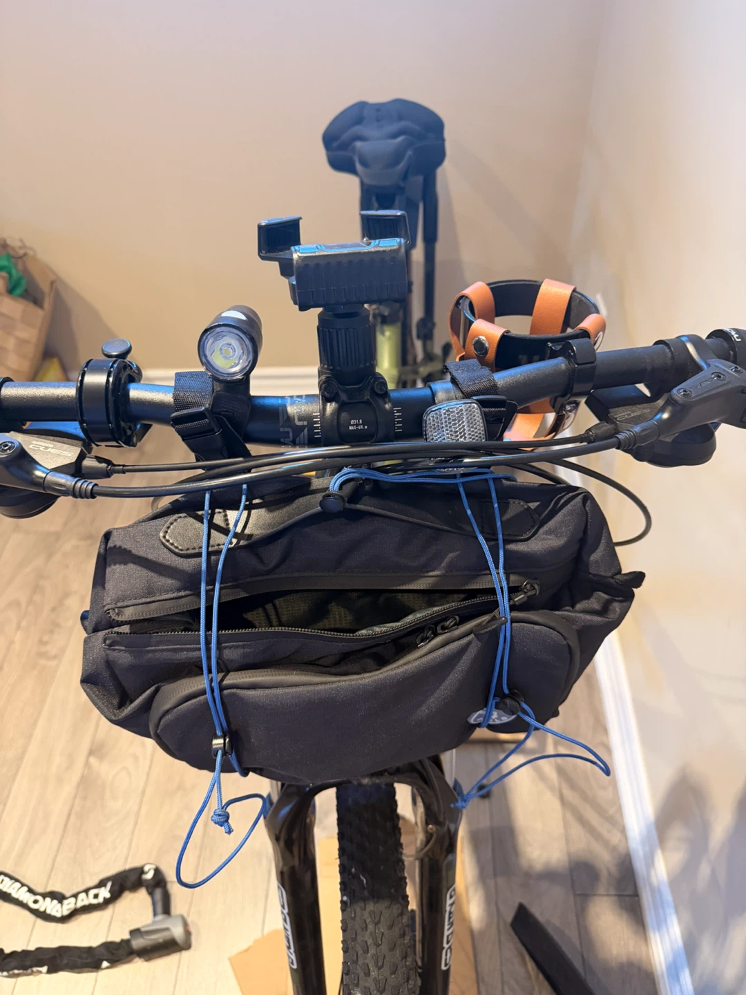 Diamondback Mountain Bike with Accessories - photo 5