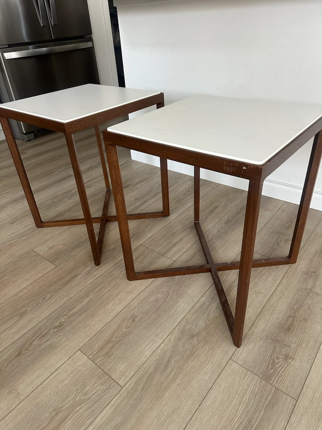 Set of 2 Modern End Tables