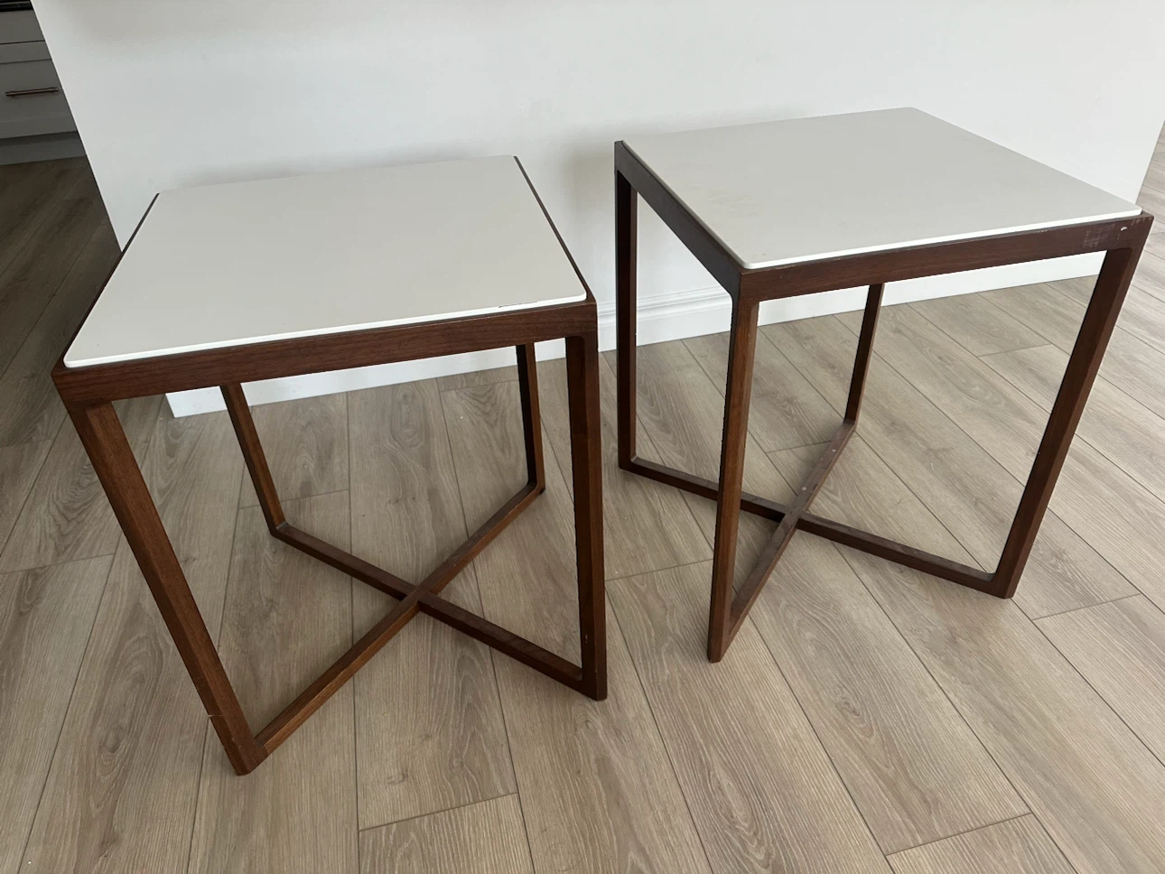 Set of 2 Modern End Tables - photo 5