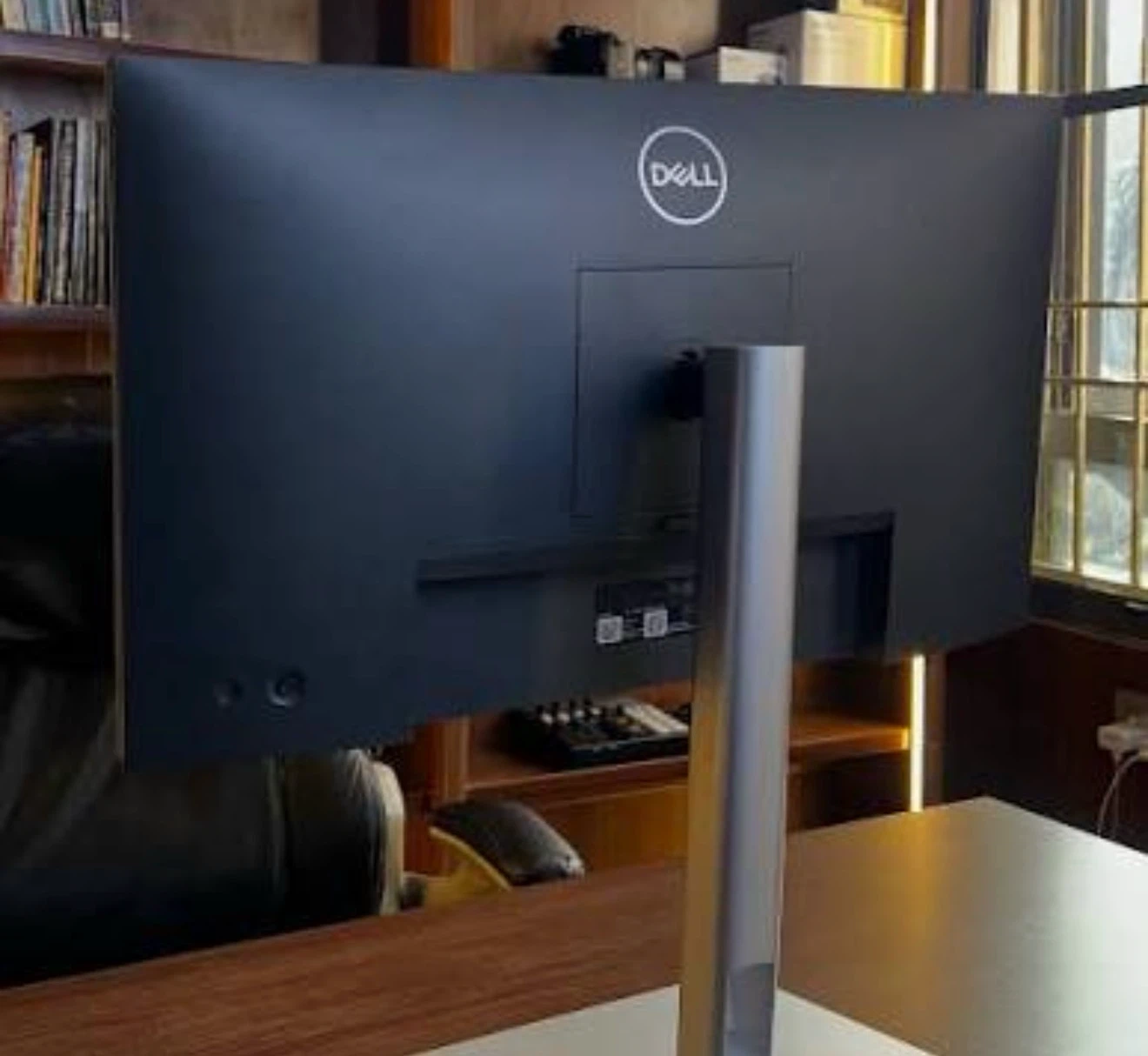 Dell P2422HE Monitors 24 inch - Quantity of 2