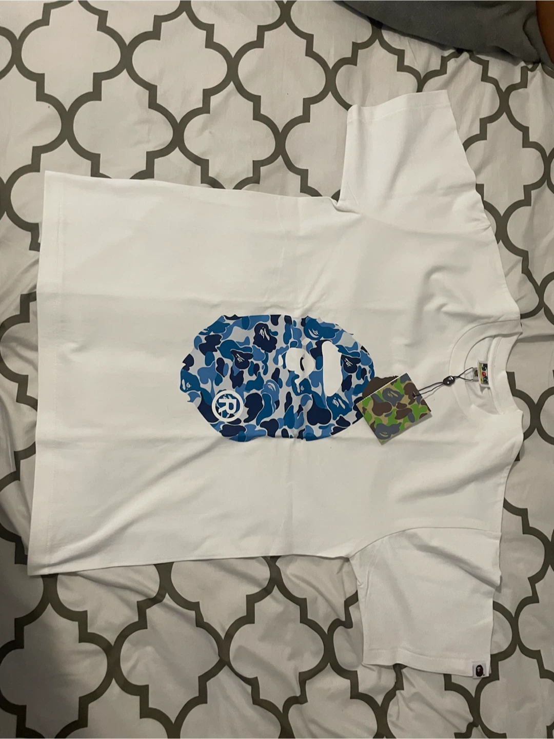 A Bathing Ape BAPE Camo Shark T-Shirt - White - Size M - photo 2
