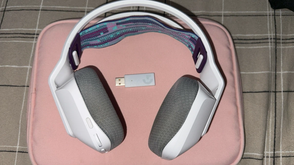 Logitech G435 Wireless Gaming Headset - White - photo 2