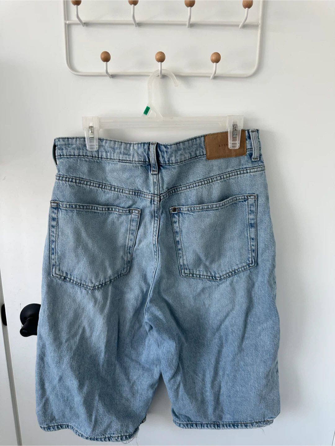 H&M Baggy Bermuda Denim Shorts - photo 2