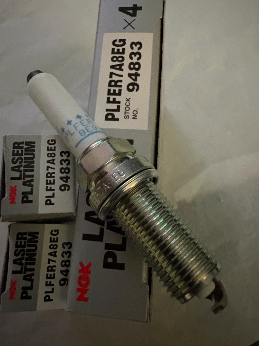 6 NGK PLFER7A8EG 94833 Laser Platinum spark plugs New in Box