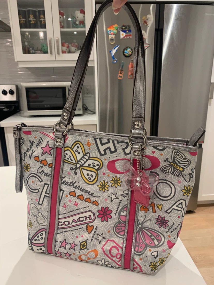 🦋 Preloved Coach Grafitti Signature Tote Bag 🦋