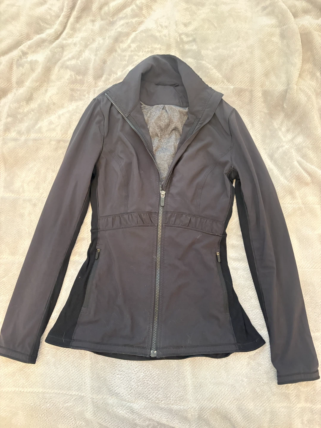 Lululemon fitted athletic jacket