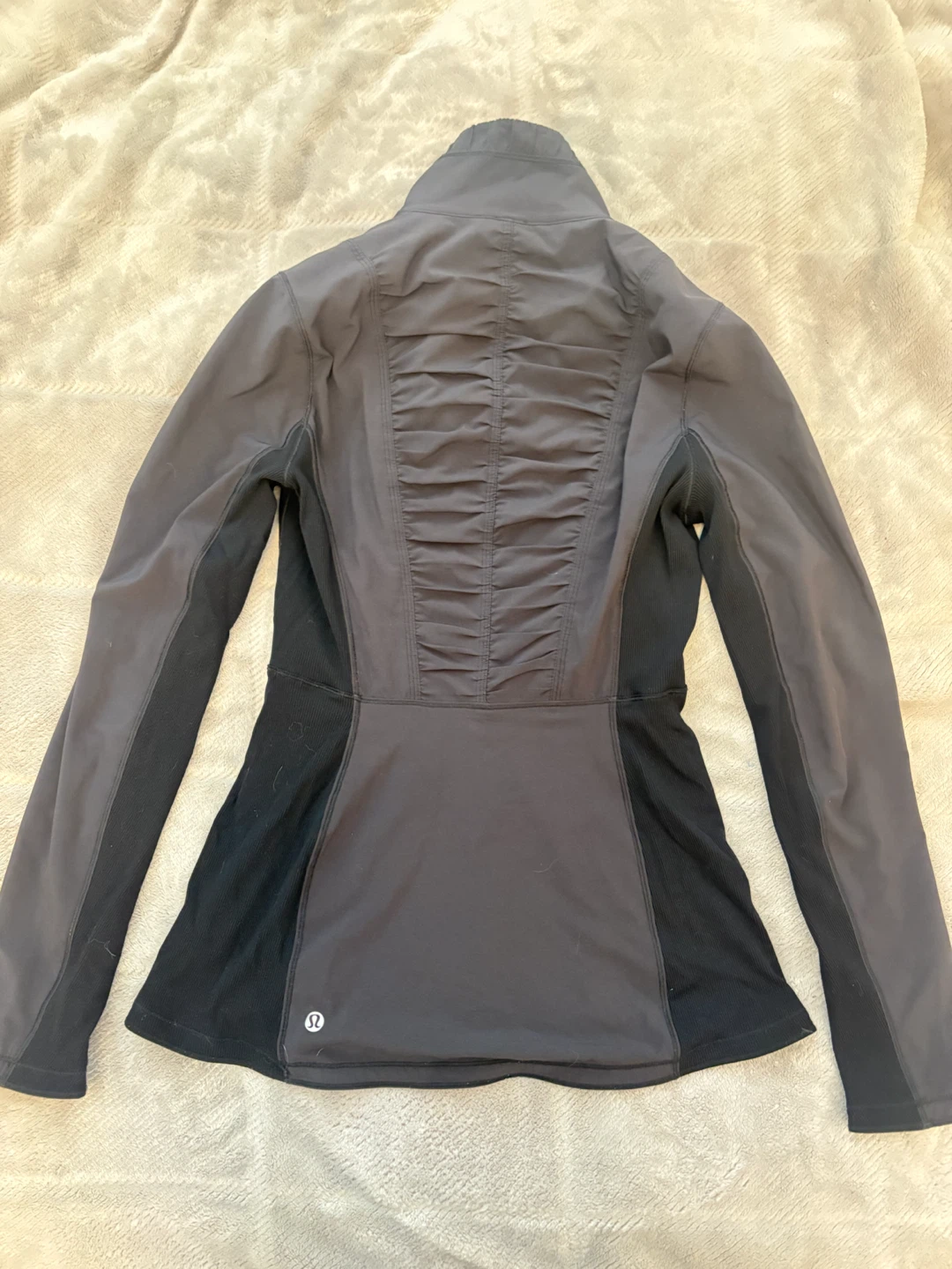 Lululemon fitted athletic jacket - photo 2