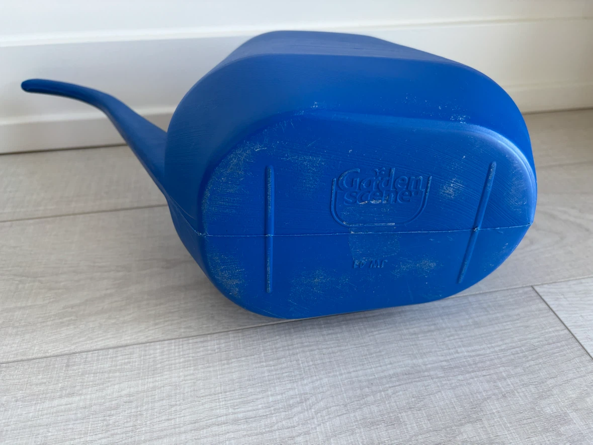 Blue 4.25L plastic water can - photo 2