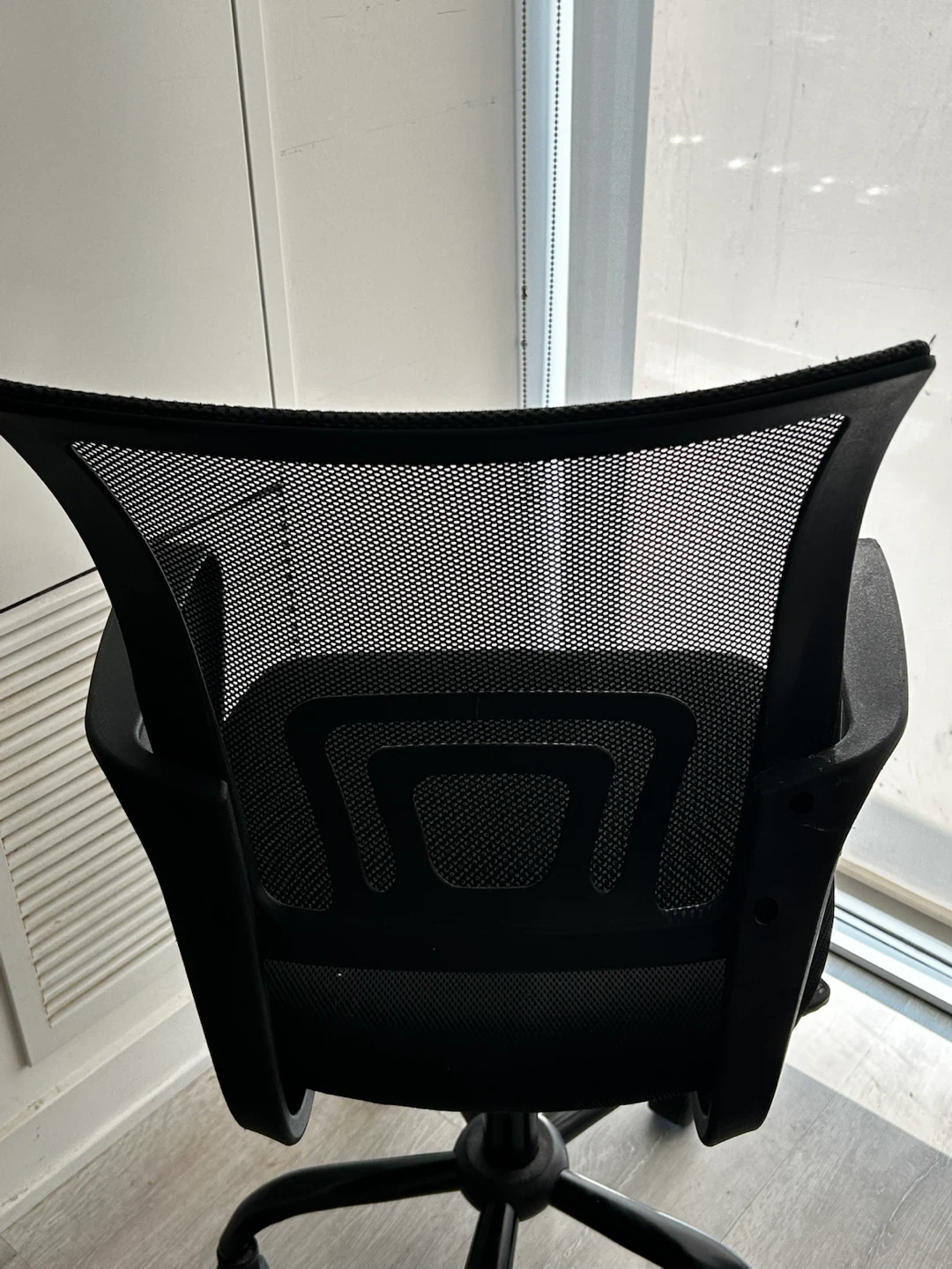 Black Mesh Office Chair - photo 3