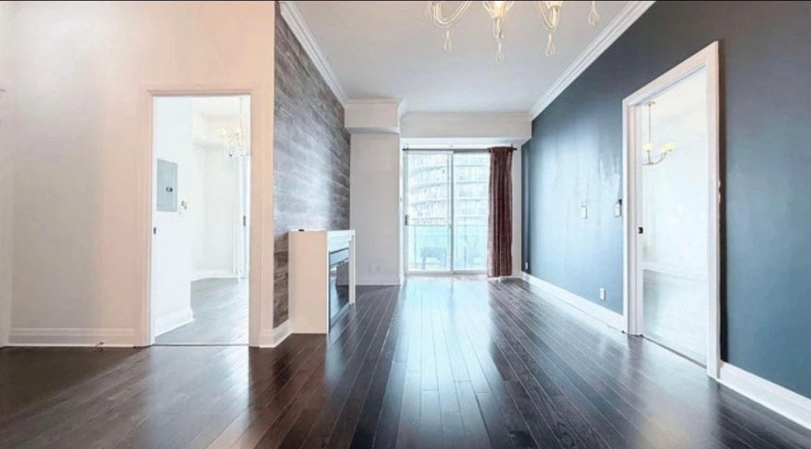 Condo for lease near square one - Immediate - photo 4