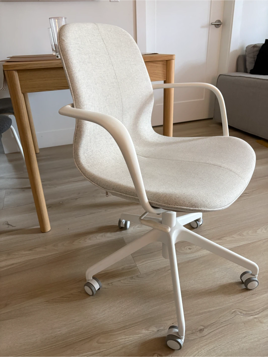 IKEA langfjall Conference office chair with armrests