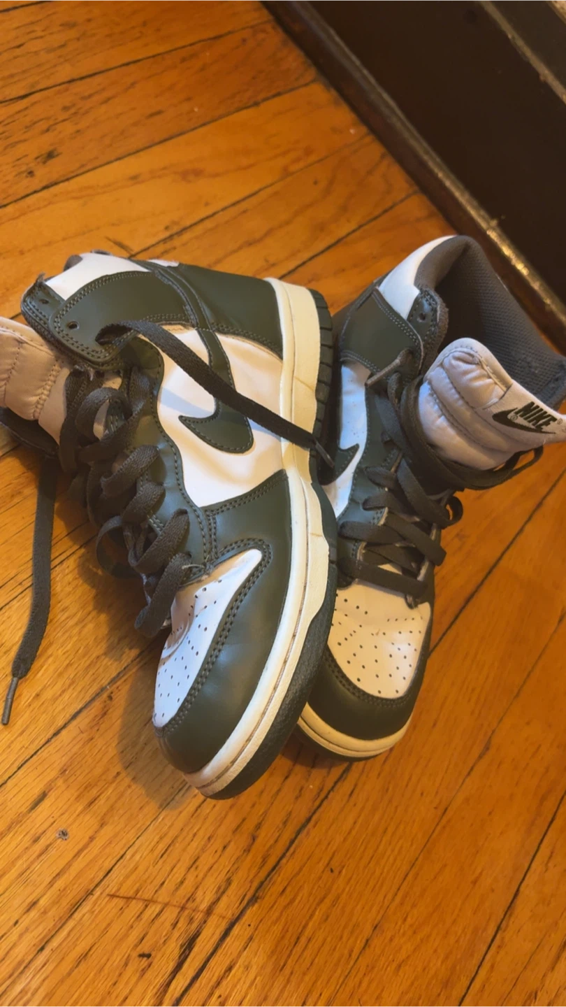 Nike Dunk High White/Olive Sneakers - photo 5