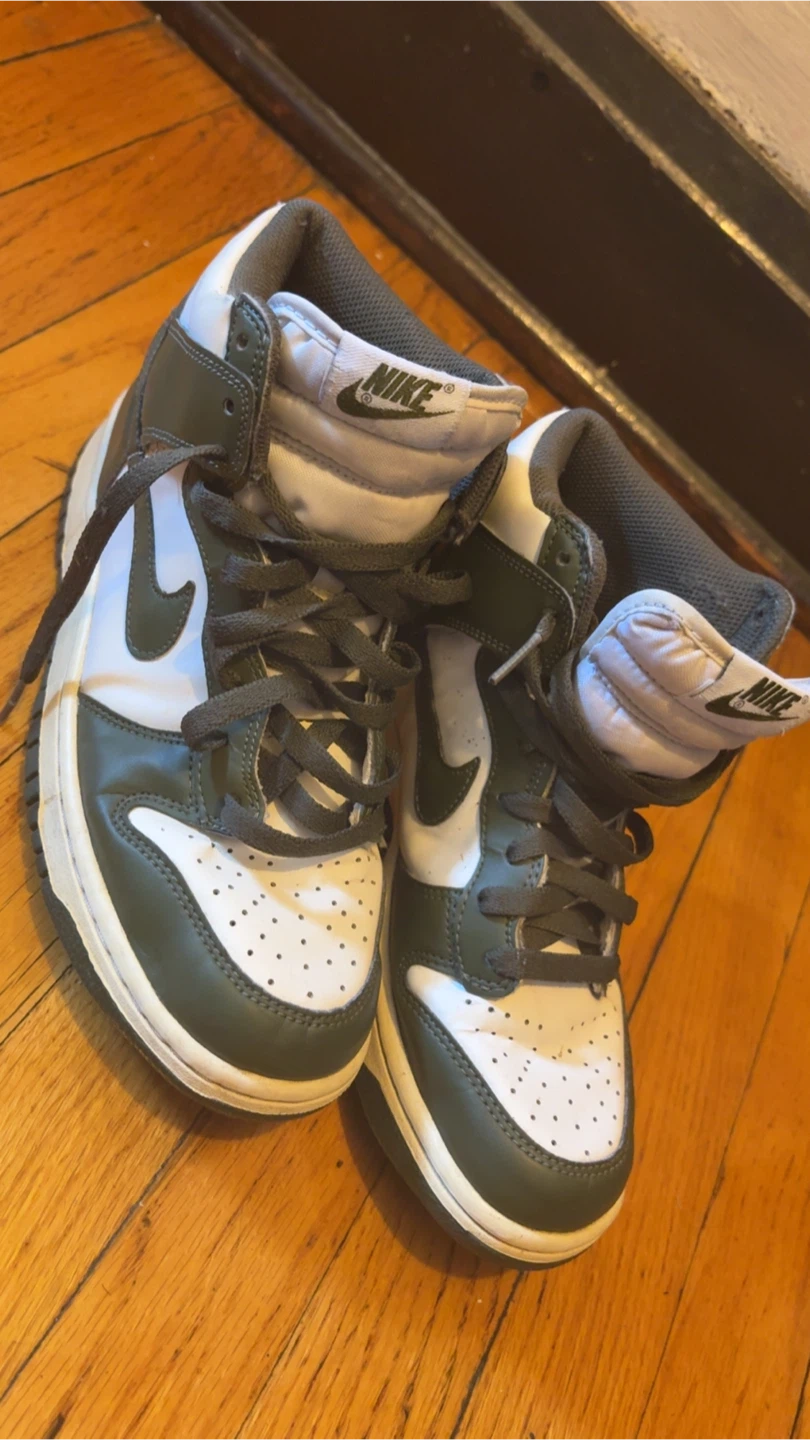 Nike Dunk High White/Olive Sneakers - photo 2
