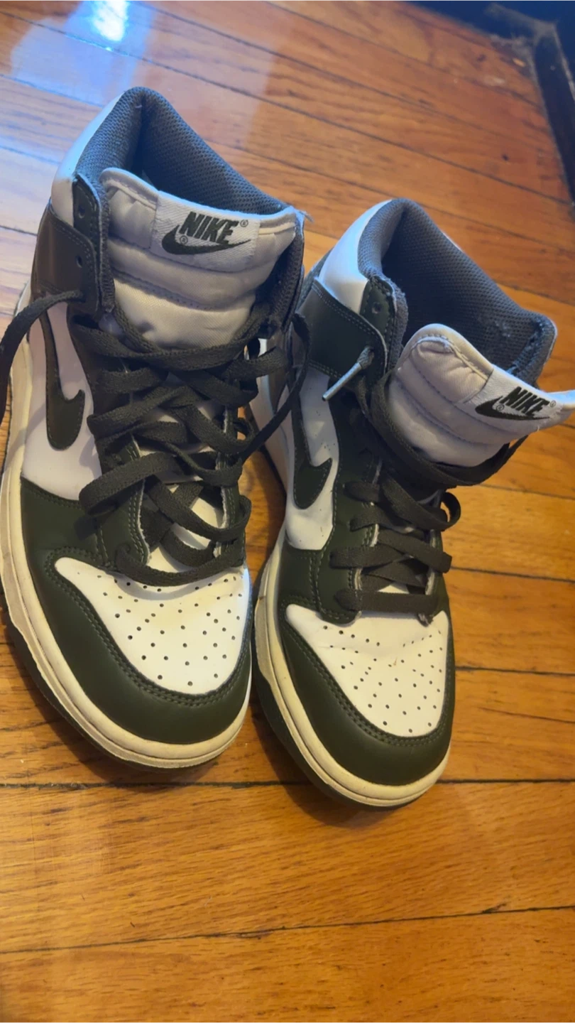 Nike Dunk High White/Olive Sneakers - photo 4