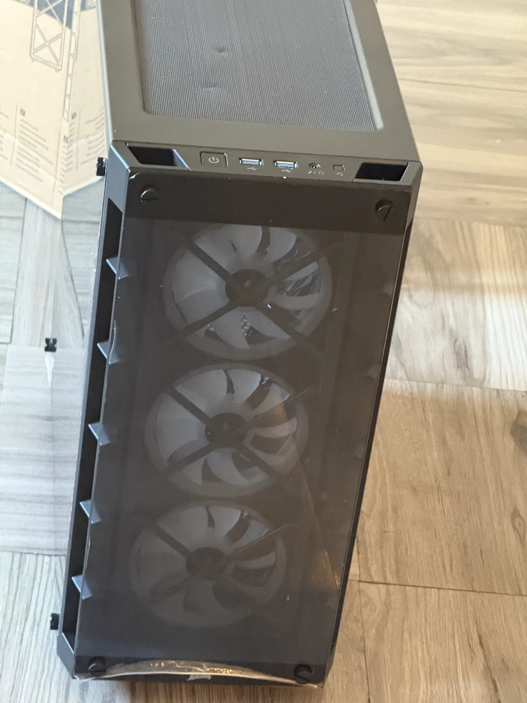 Corsair iCUE 465X RGB Mid-Tower ATX Computer Case - photo 3