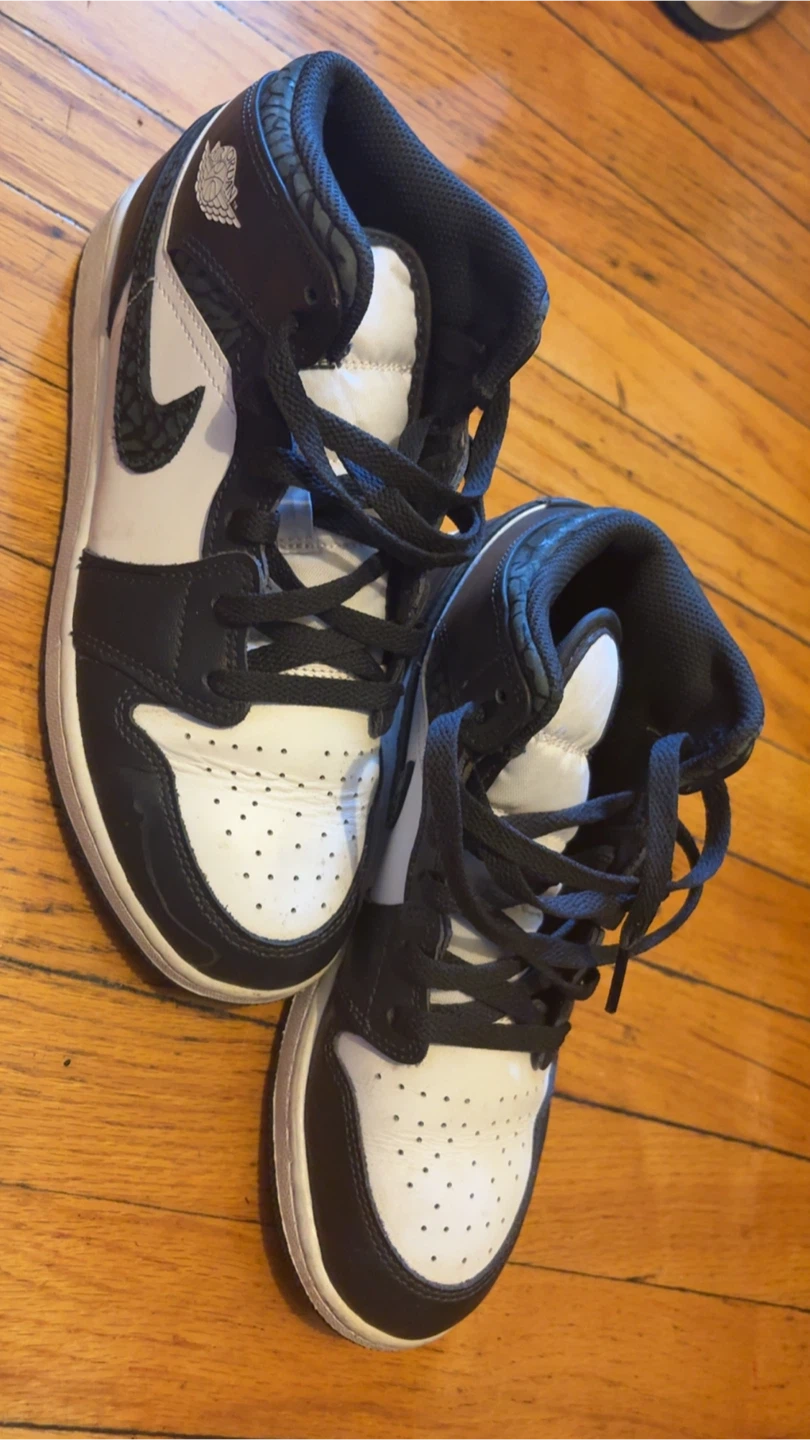 Air Jordan 1 Mid Sneakers - photo 3