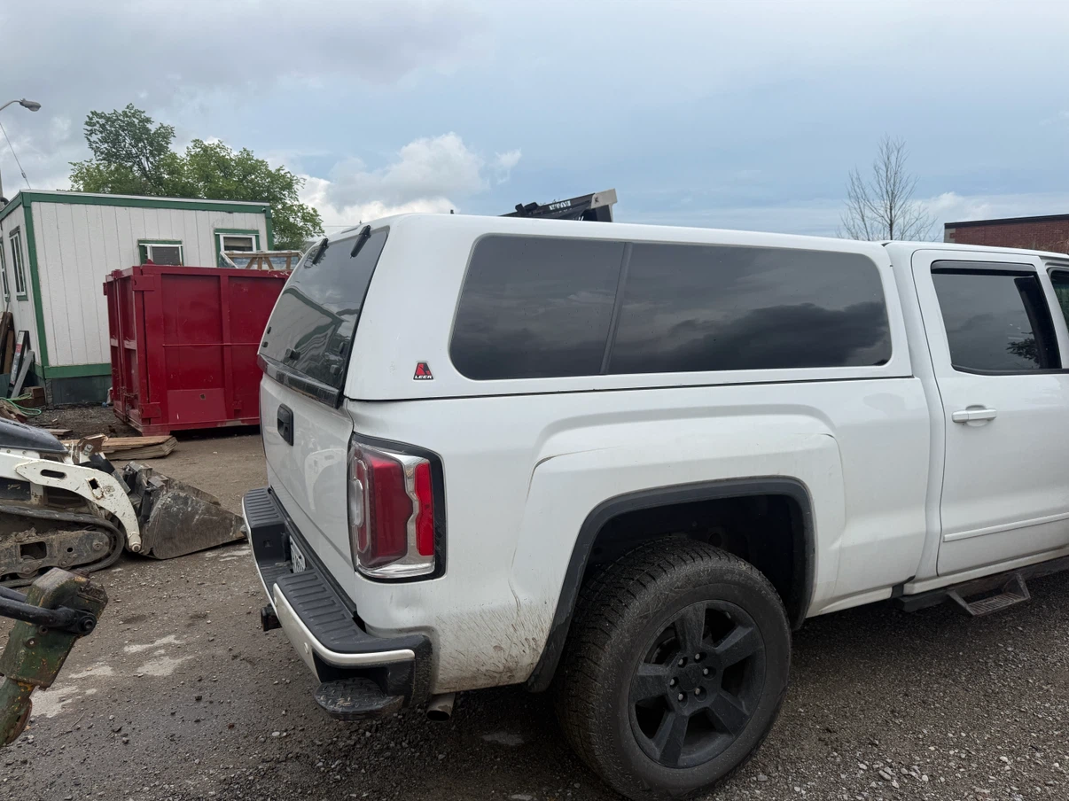 White Truck Cap GMC sierra 2007-18 for 6,5 feet