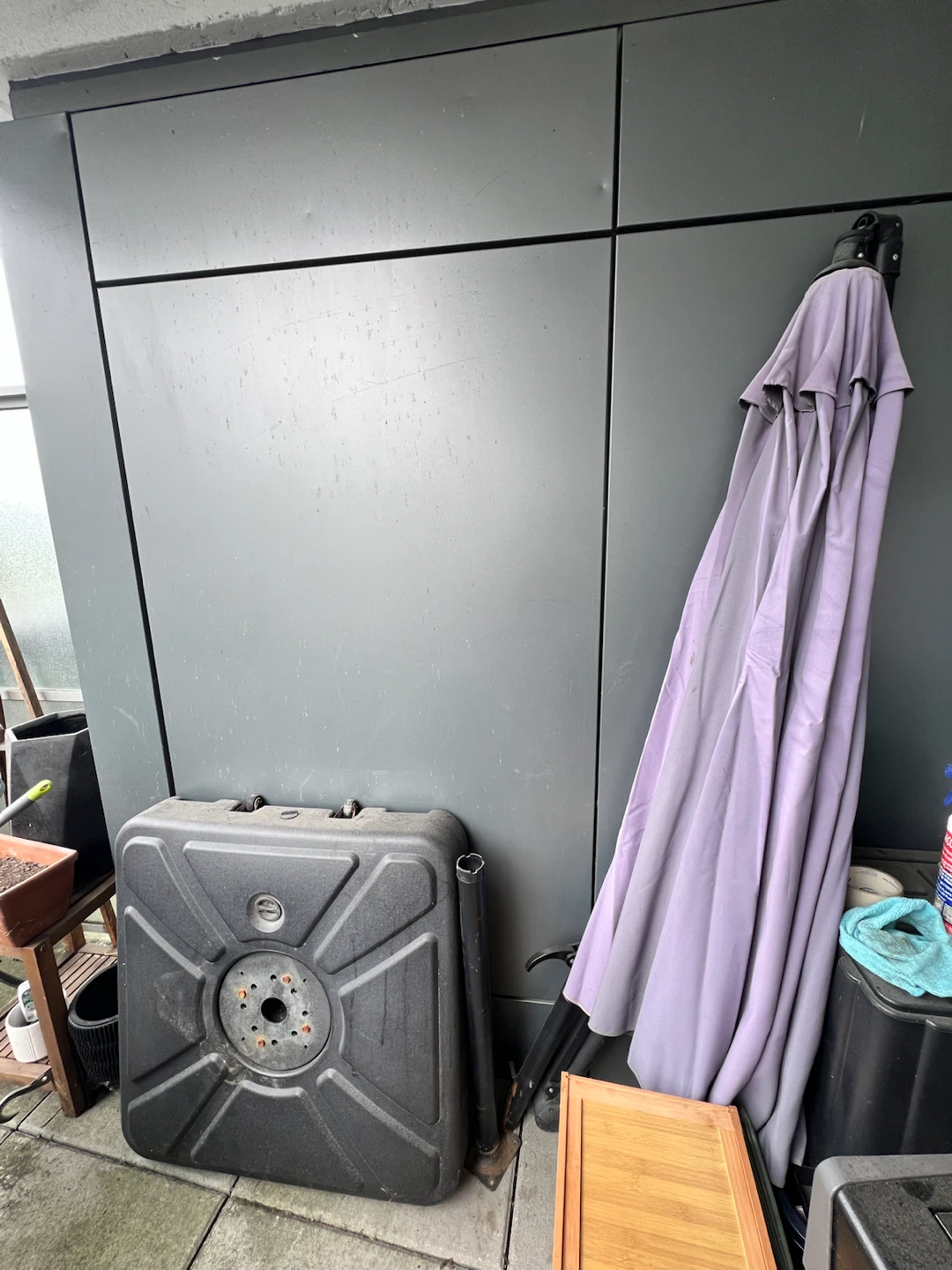 Free Patio Umbrella + Base - photo 2