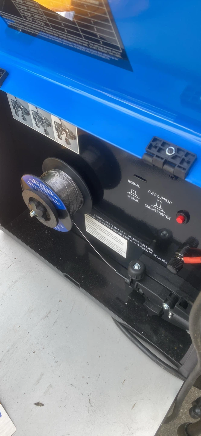 Mastercraft Flux-Core Welder - photo 2