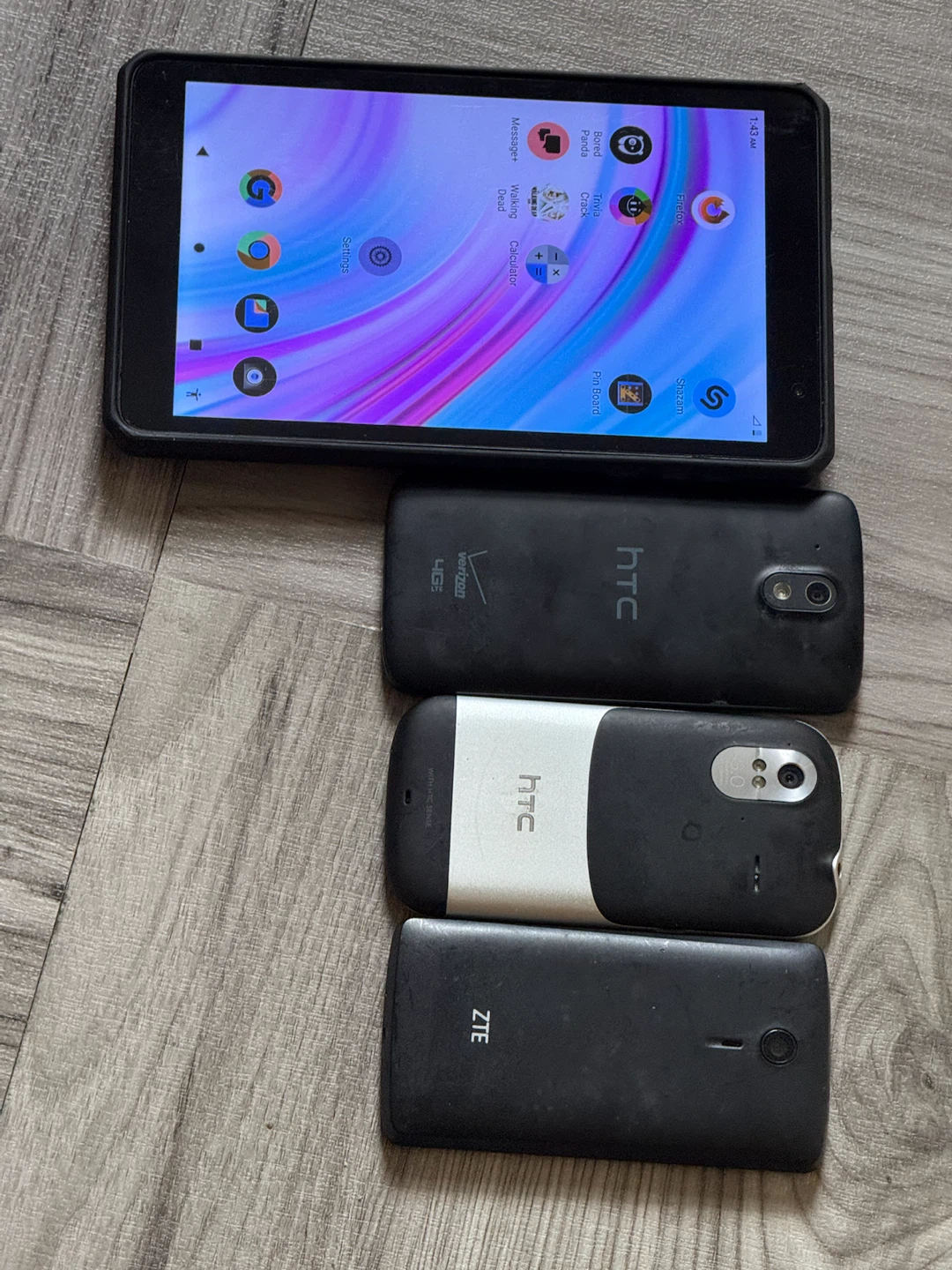 Lot of 3 HTC Phones and 1 Tablet - photo 2