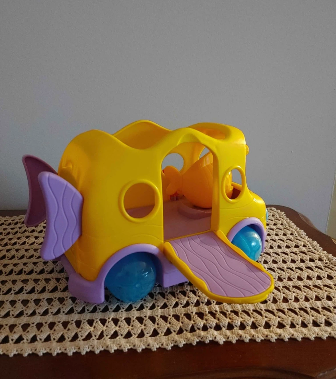 Bubble Guppies Swim Sational School Bus W/ Mr. Grouper - photo 3