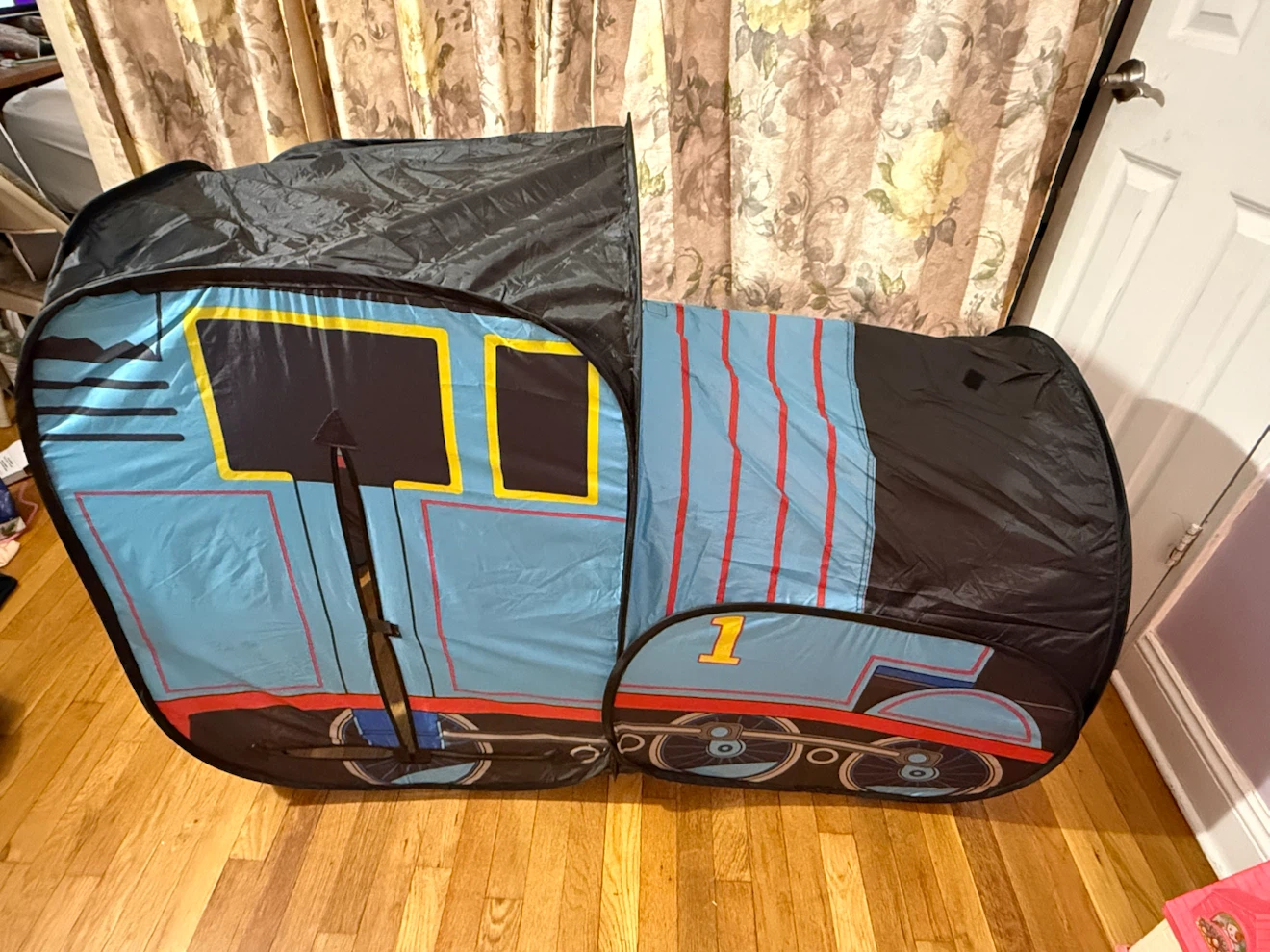 Thomas the Train Play Tent - photo 3