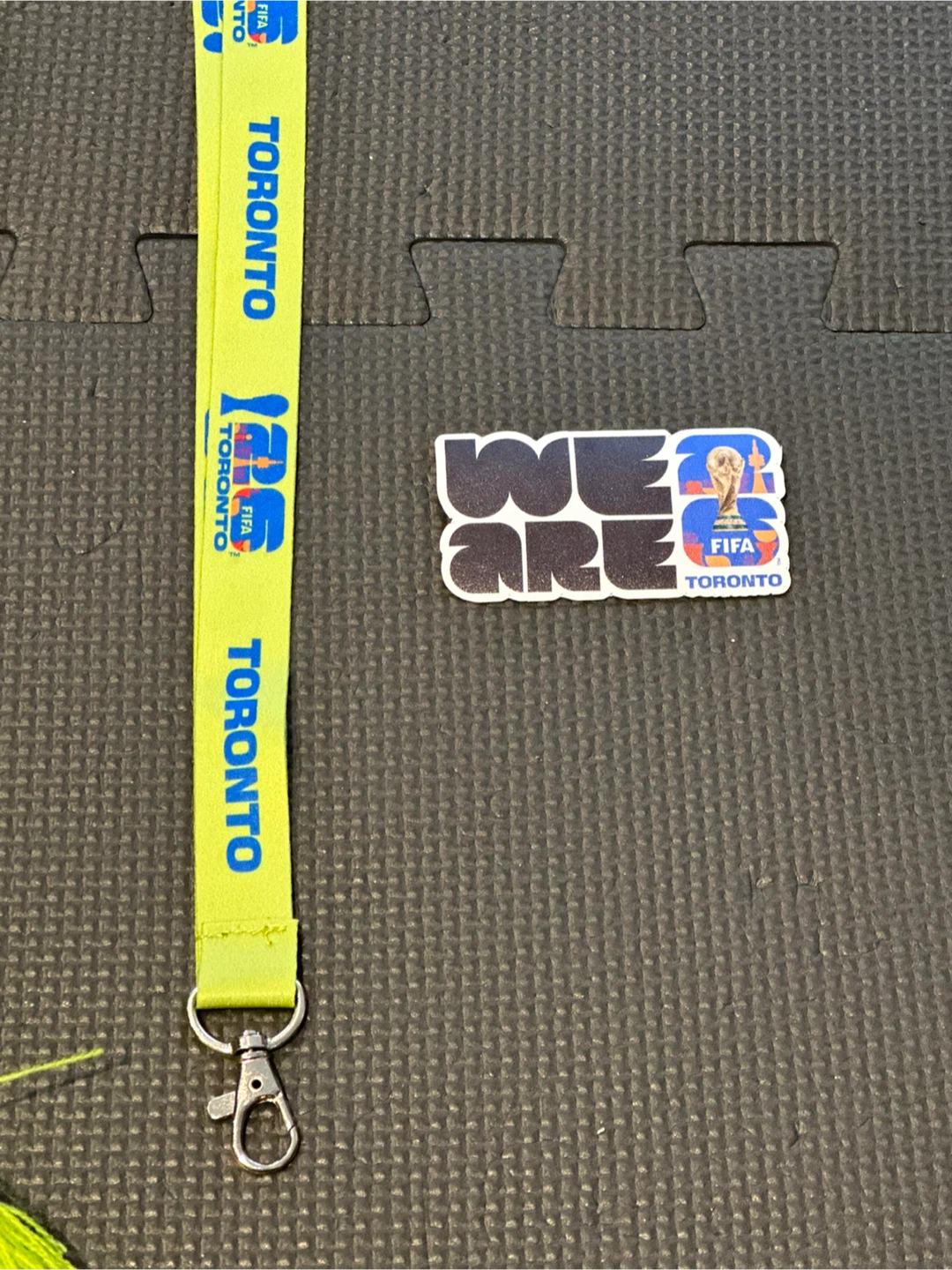 FIFA World Cup 2026 Toronto Scarf, Lanyard & Magnet - photo 4