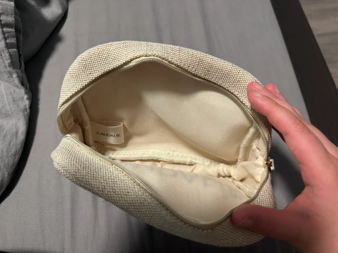 Caudalie Small Cosmetic Bag - photo 3