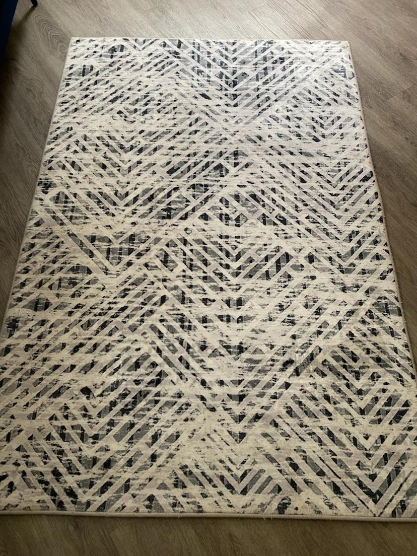 Geometric Area Rug - photo 2
