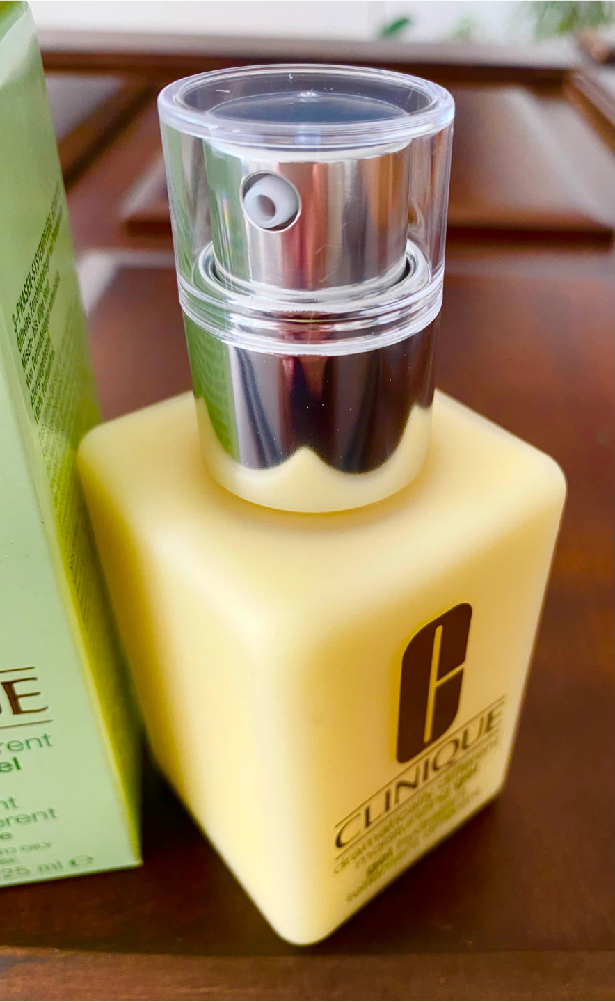 Clinique Dramatically Different Moisturizing Gel with Pump - photo 2