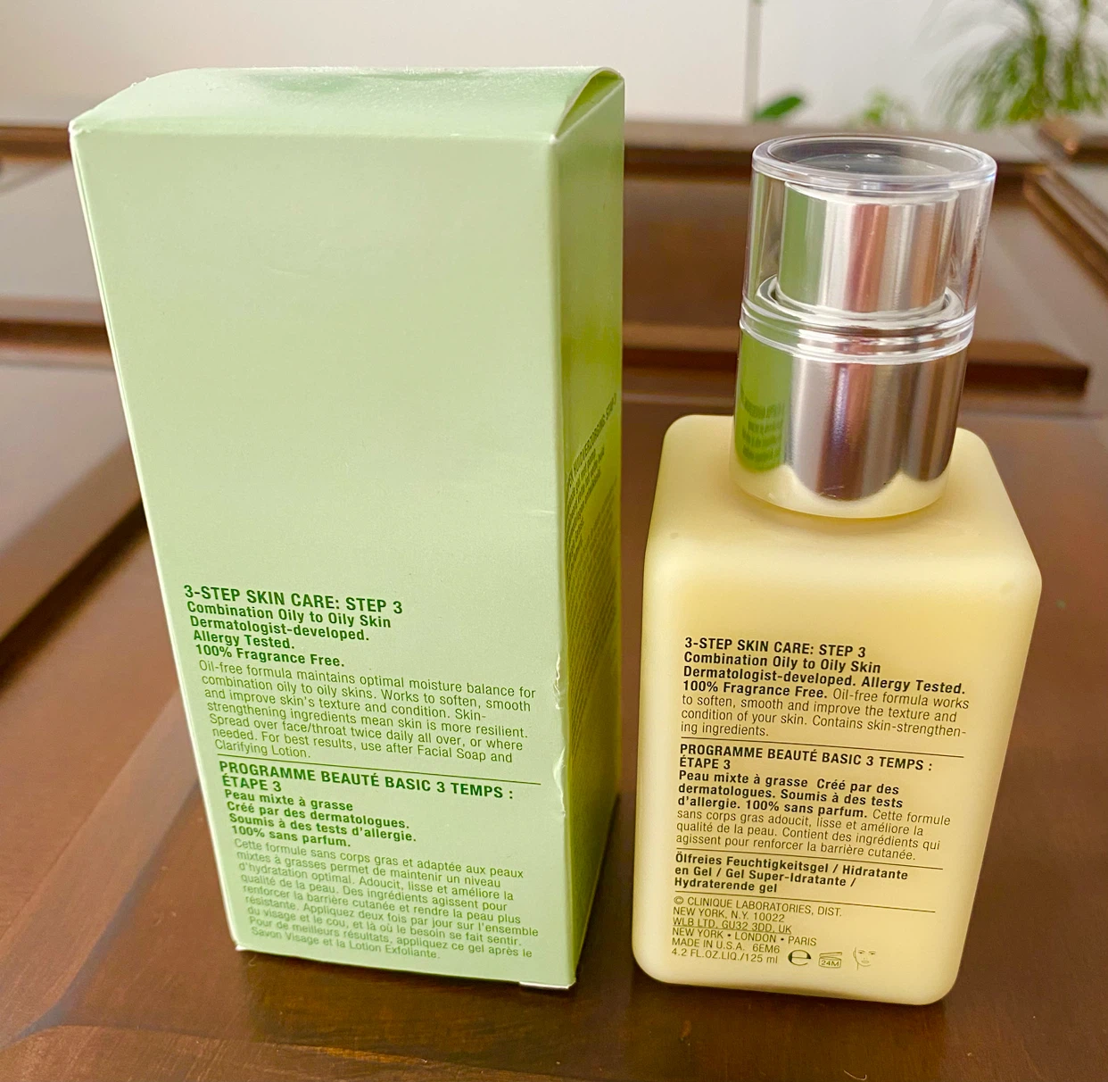 Clinique Dramatically Different Moisturizing Gel with Pump - photo 3