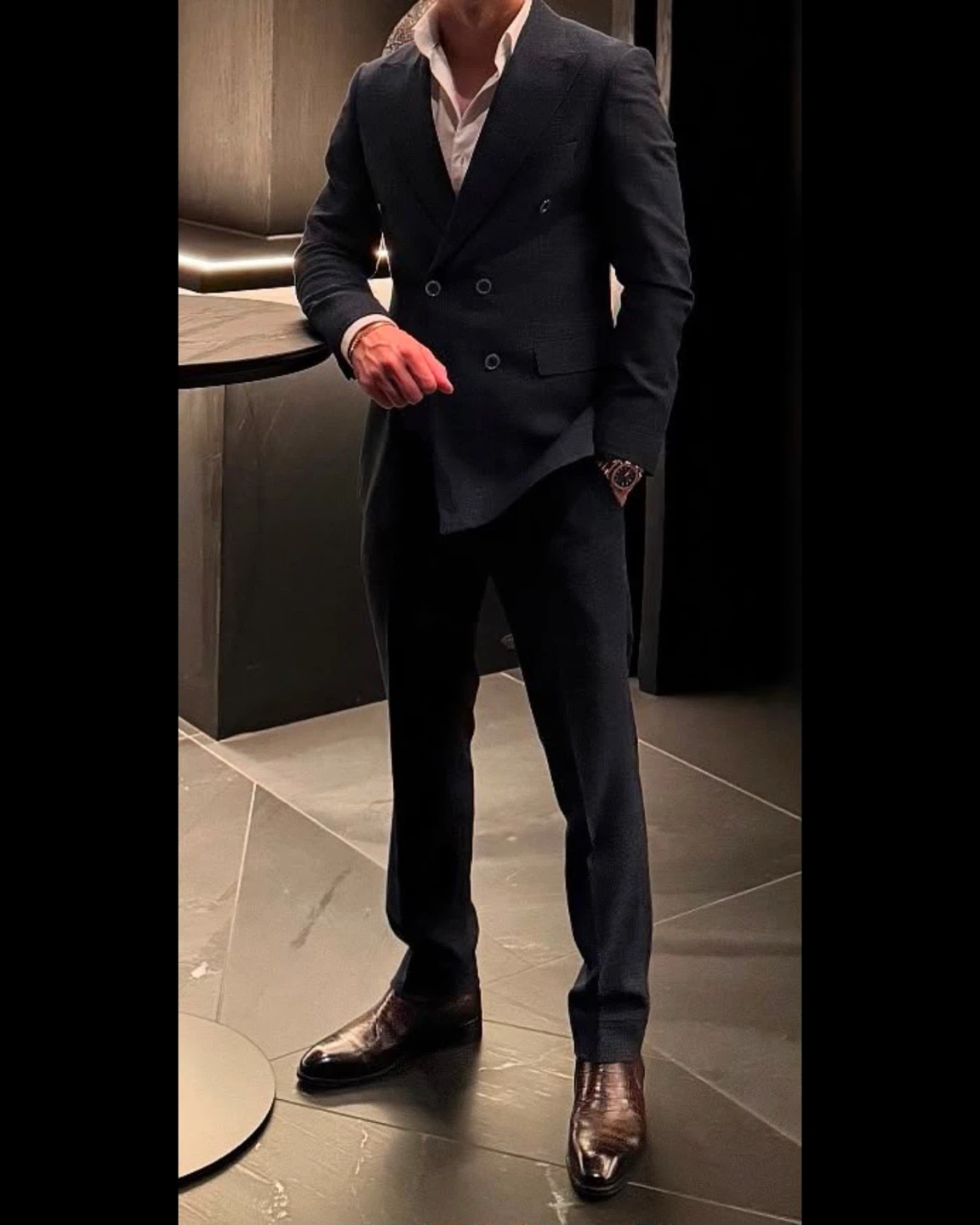 Men's Double-Breasted Suit - size 46