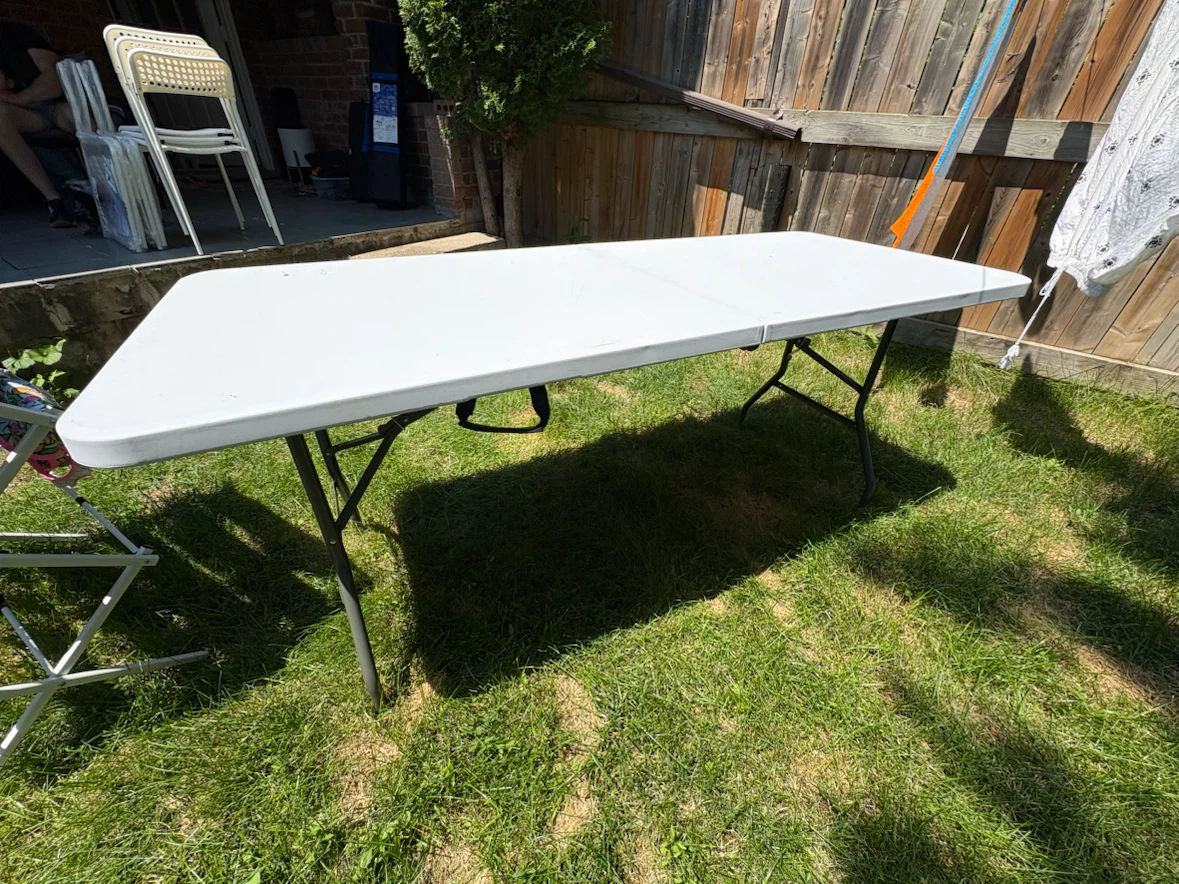 6 ft Heavy Duty Folding Table – Portable - photo 2