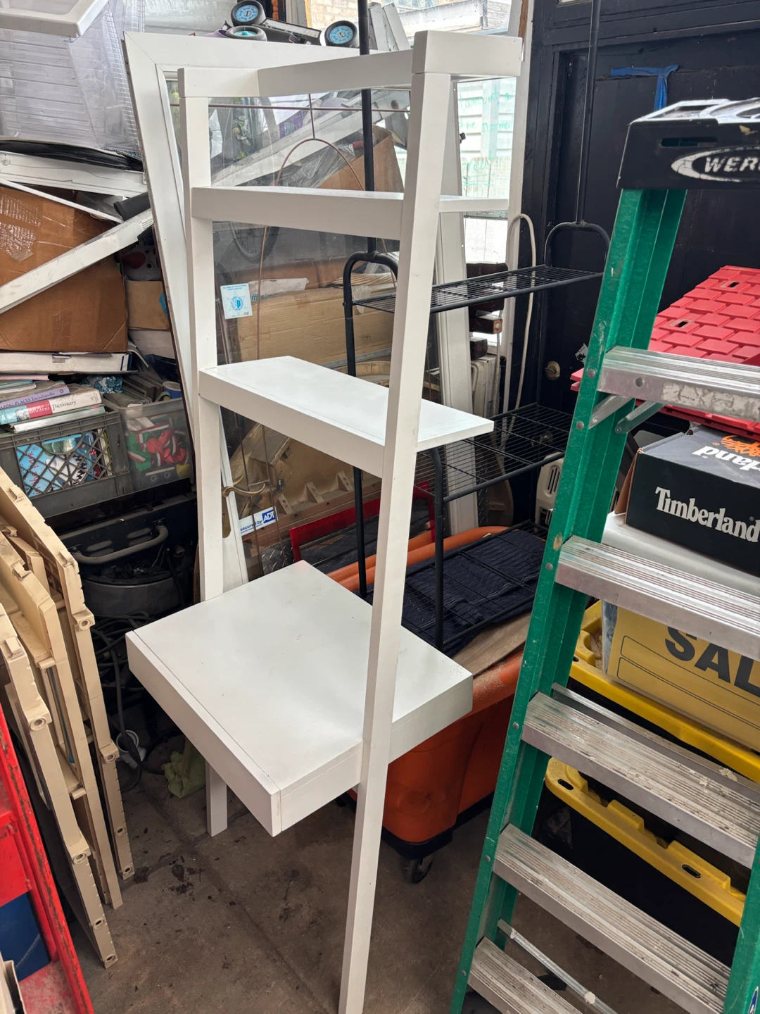 White Leaning Ladder Shelf desk - photo 2