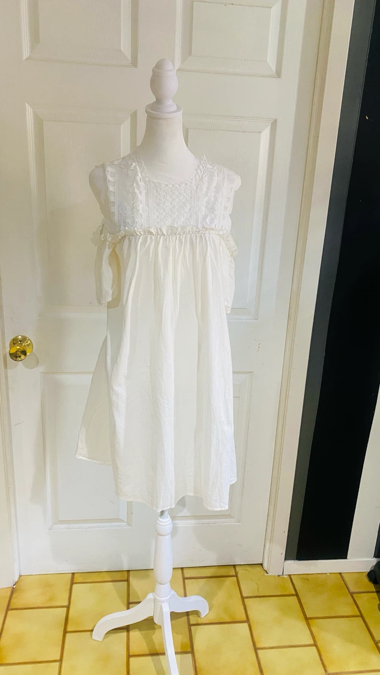 Cold shoulder dress size small