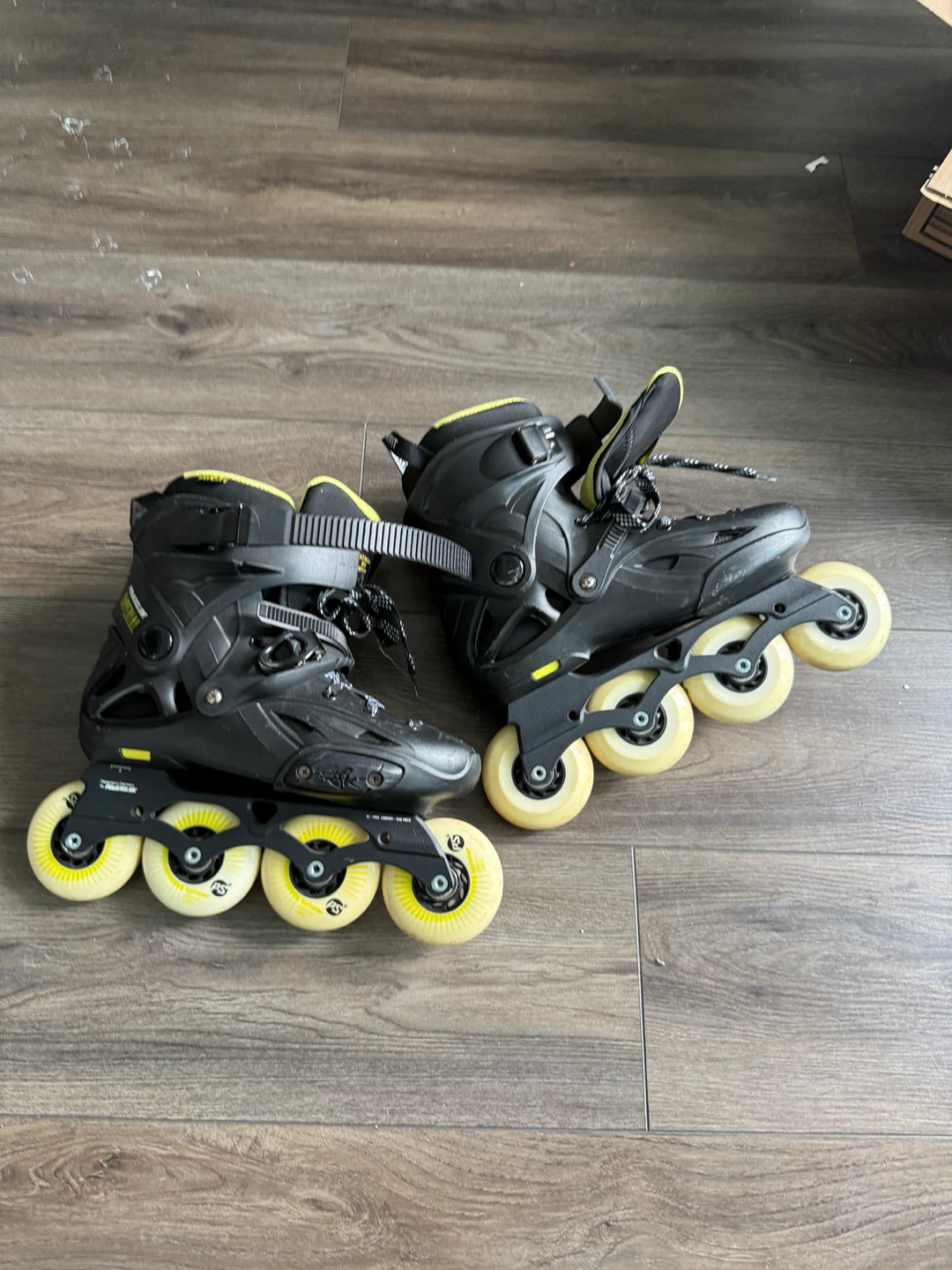 Rollerblade Imperial Inline Skates - Size 7/8 - photo 3