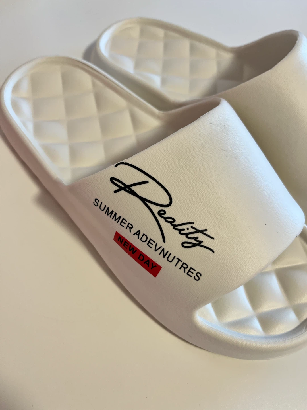 White Slides - photo 3
