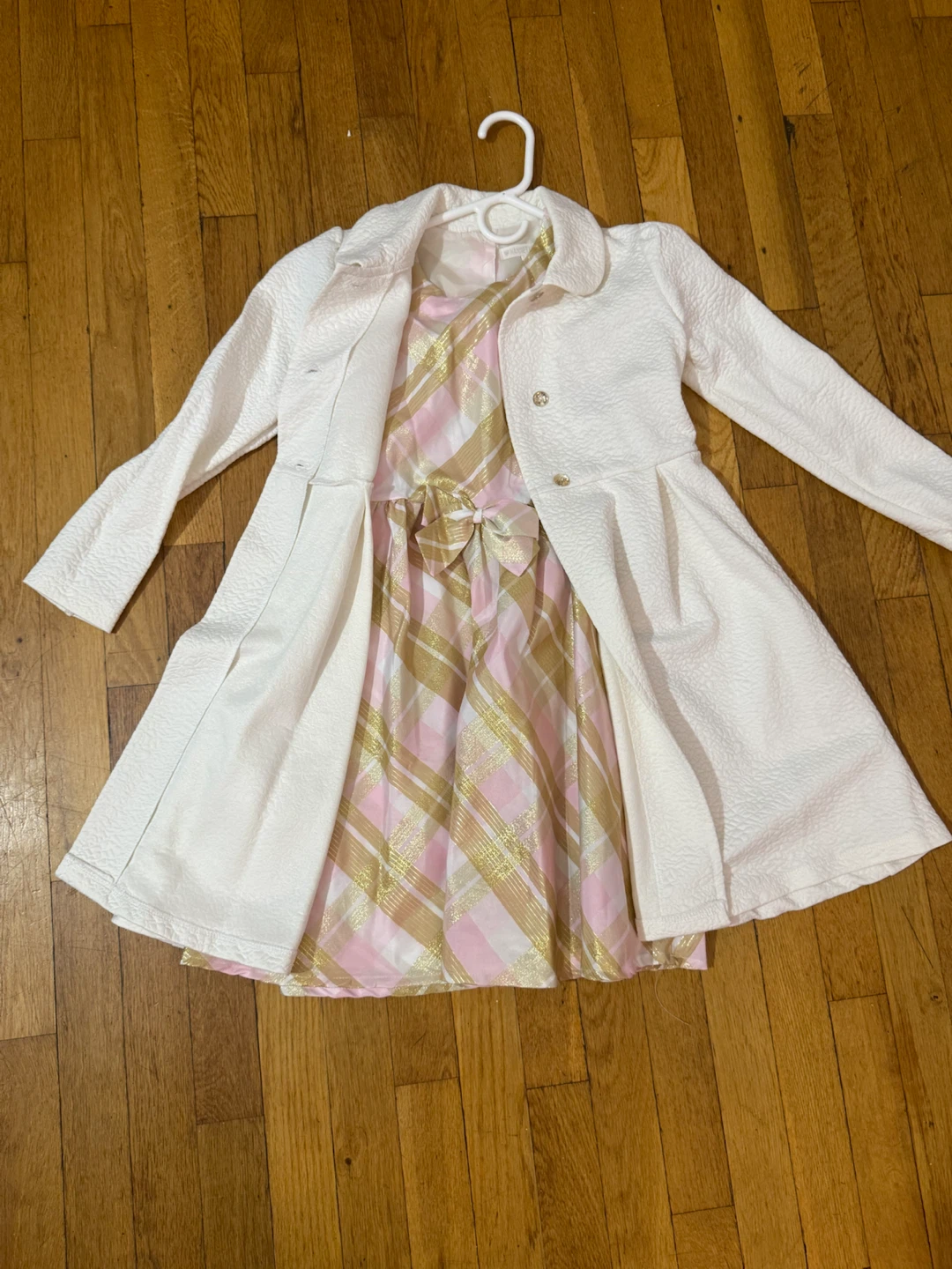 Girls White Textured Coat with Pink Plaid Dress Set - photo 4