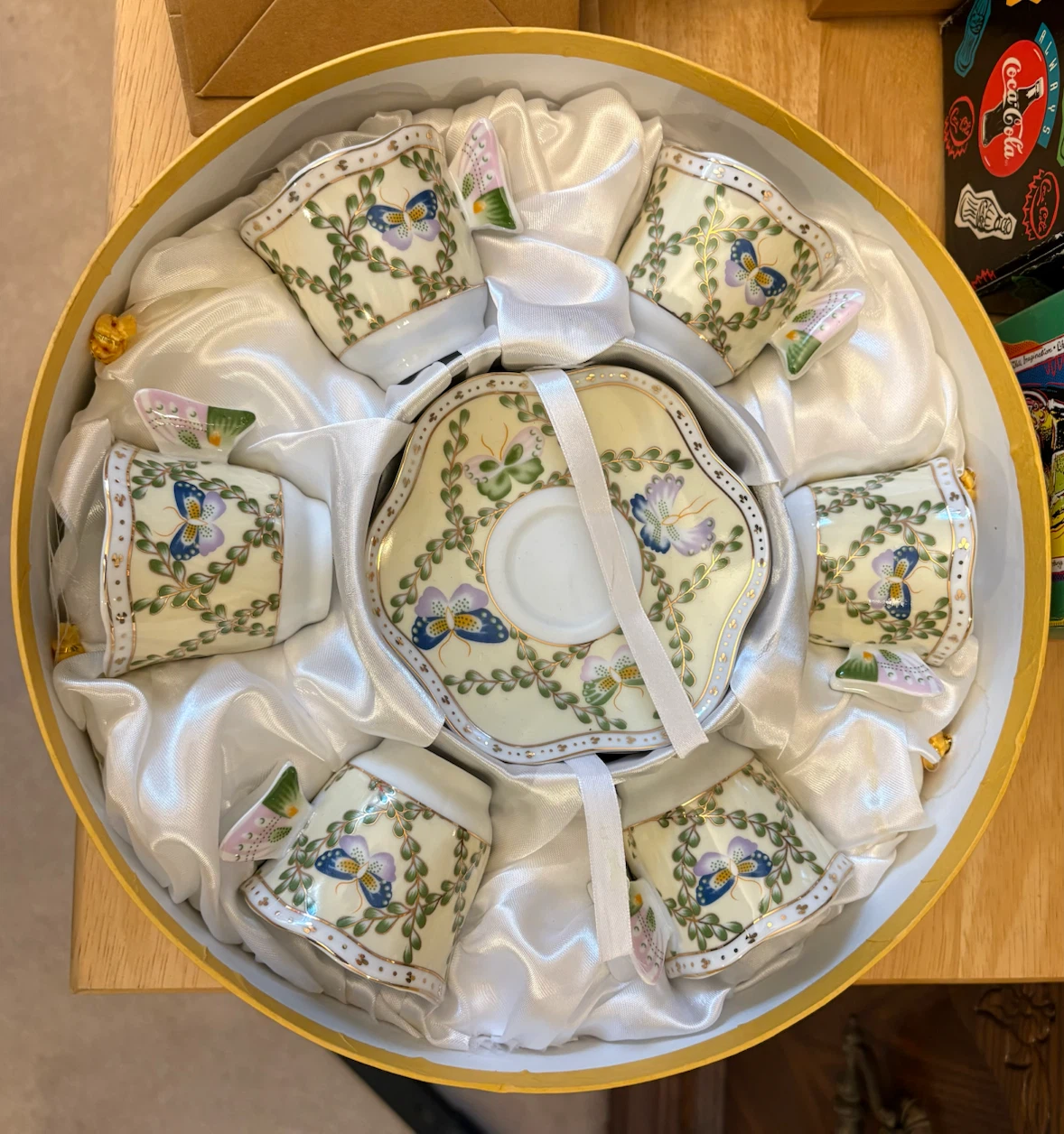 ✨✨CC&T Butterfly Design Mini Tea Cup and Saucer Set