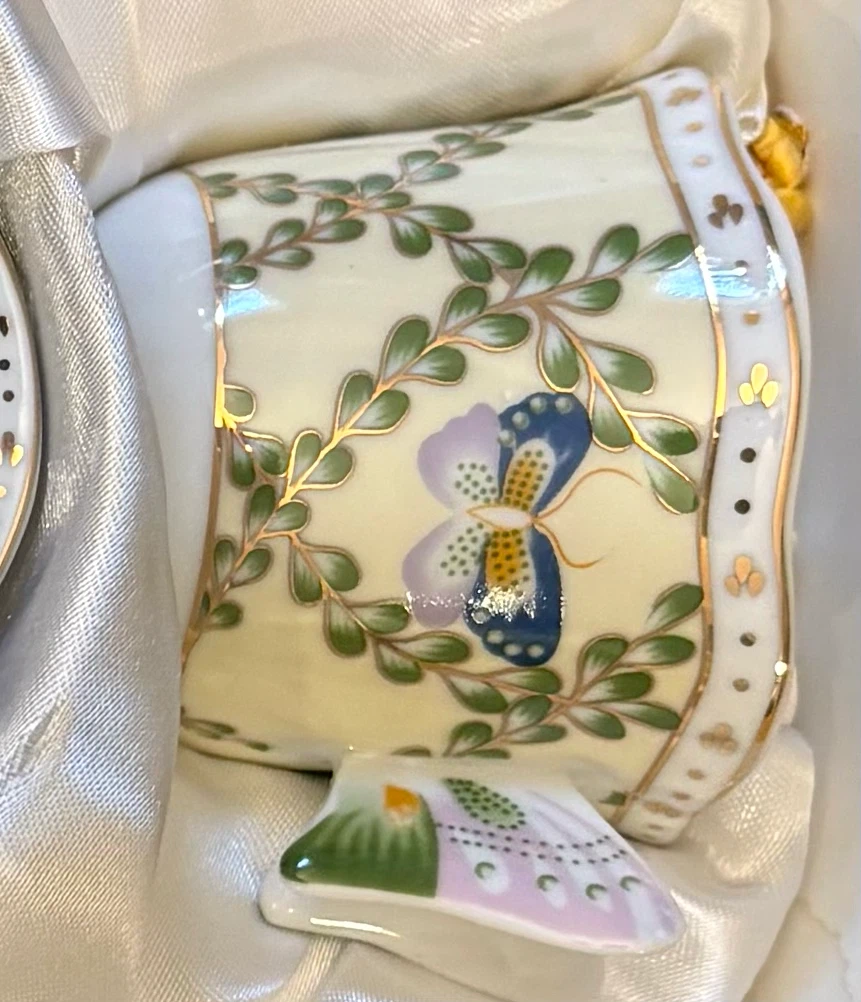 ✨✨CC&T Butterfly Design Mini Tea Cup and Saucer Set - photo 5