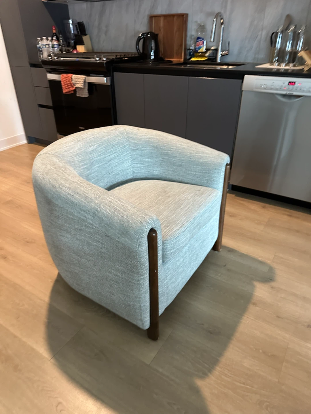 Modern Accent Chair with Wooden Legs