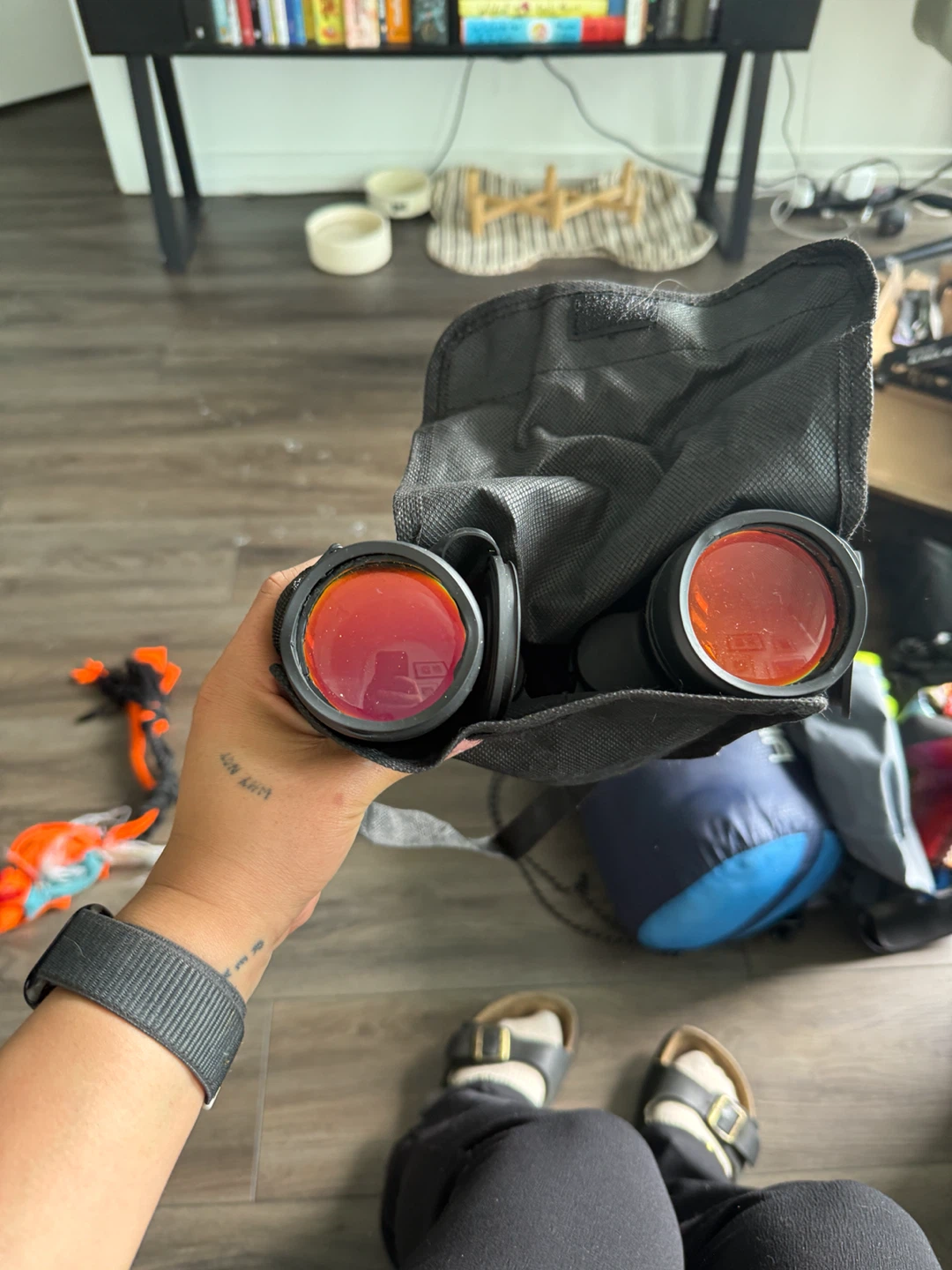 Black Binoculars with Carrying Case - photo 2