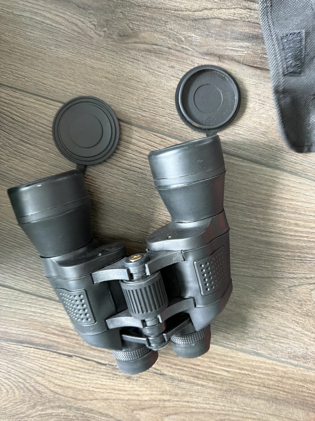 Black Binoculars with Carrying Case - photo 4