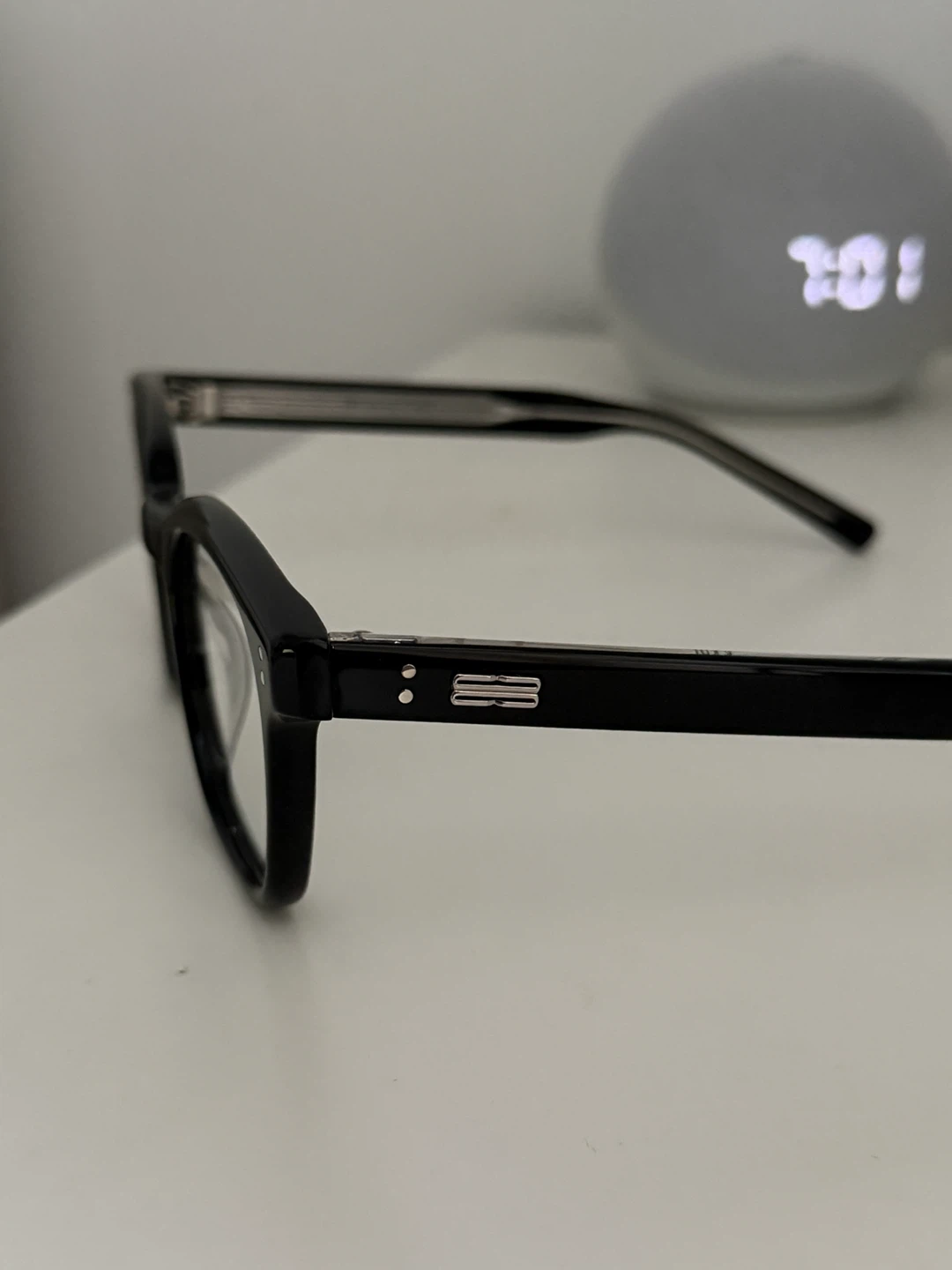 GENTLE MONSTER Karl-01 Black Glasses with Case - photo 3